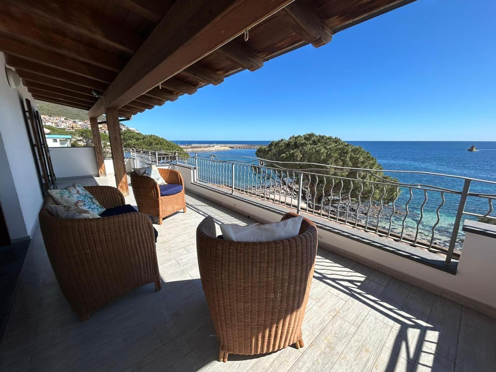 Dolce Vita Holiday Home Cala Gonone Exterior photo
